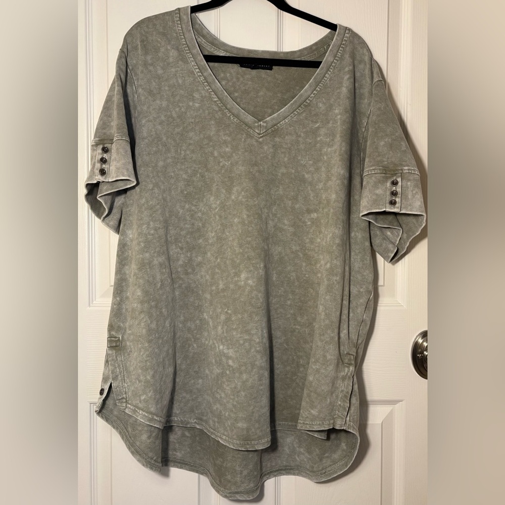 V-Neck Tee